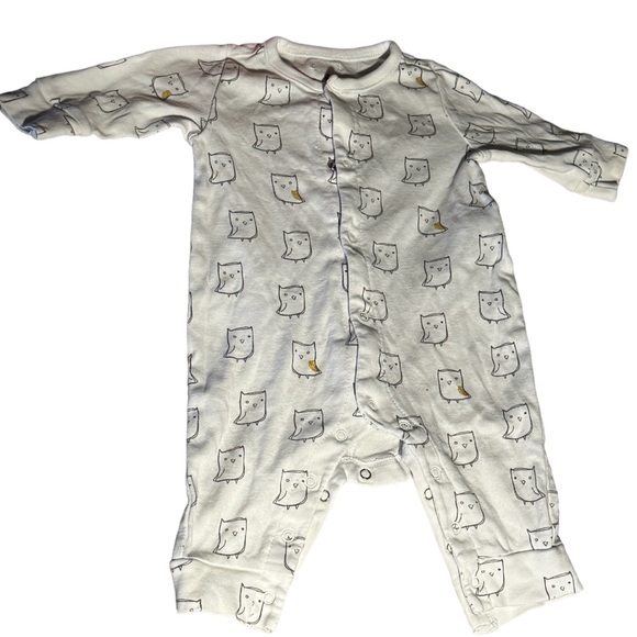 GAP Other - BABY GAP White Boys 0-3M Bird Snap Button Cotton Onesie